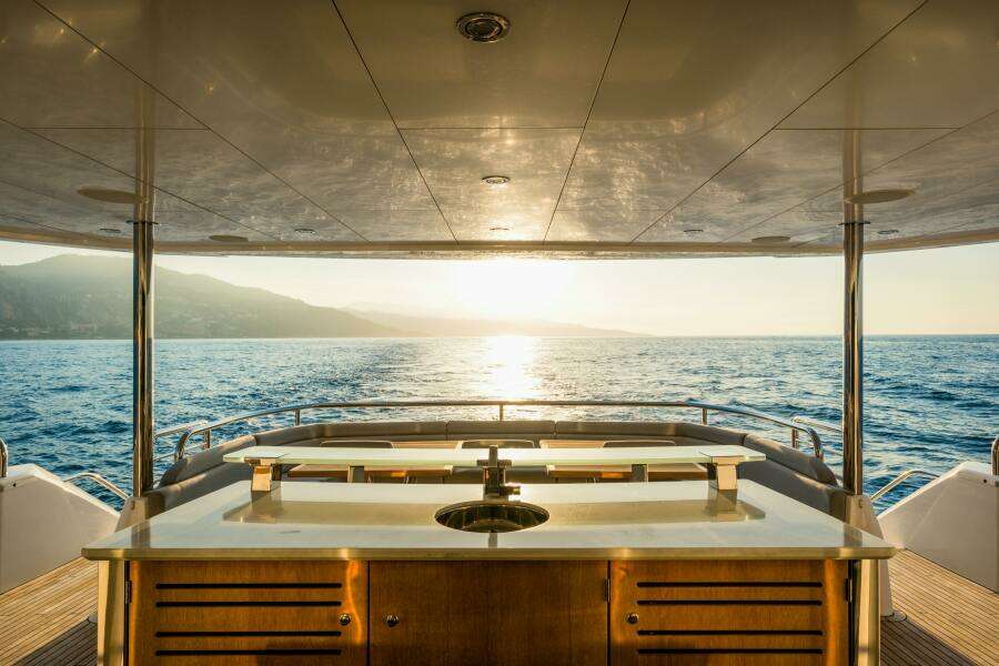 2018 Sunseeker Sunseeker 116 Yacht