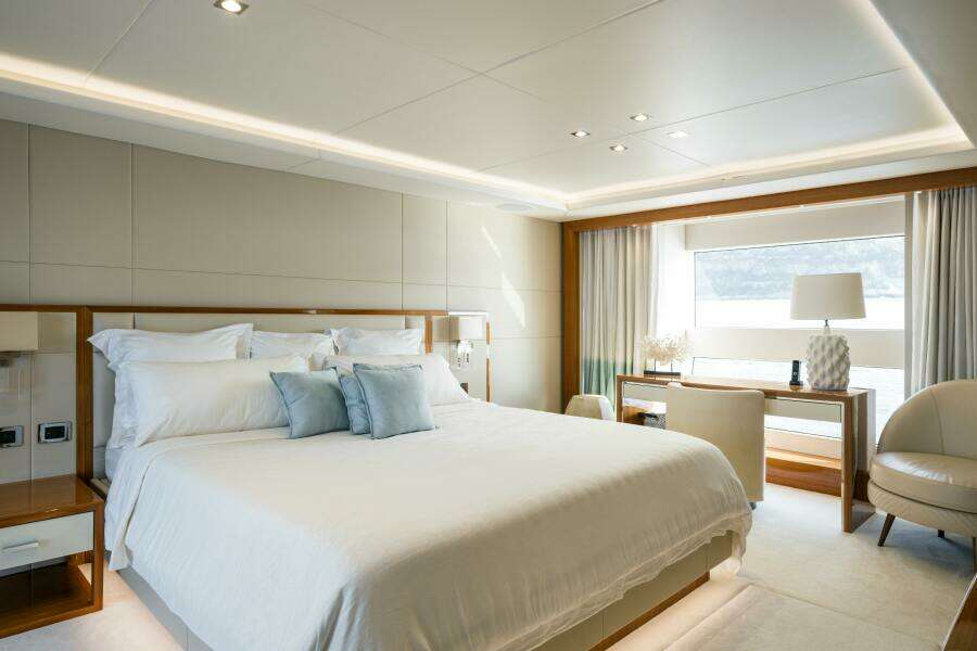 2018 Sunseeker Sunseeker 116 Yacht