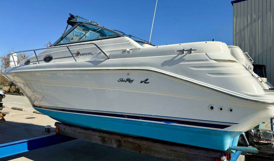 1997 Sea Ray 270 Sundancer