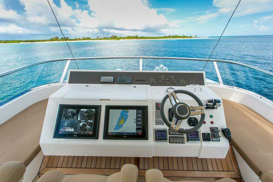 2014 Fairline Squadron 65