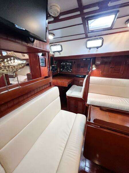 1986 Tayana Vancouver 42