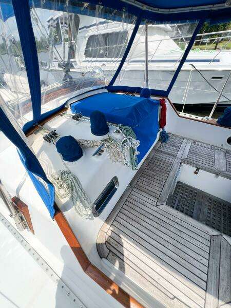 1986 Tayana Vancouver 42