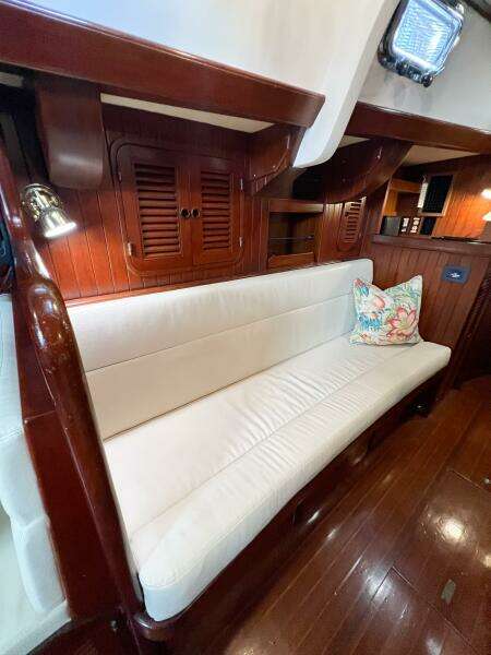 1986 Tayana Vancouver 42