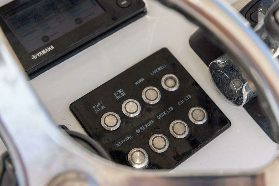 Control panel of a 2018 Jupiter 26 FS boat with Yamaha display.