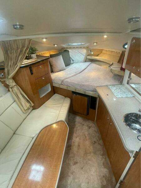 2003 Regal 2860 Commodore