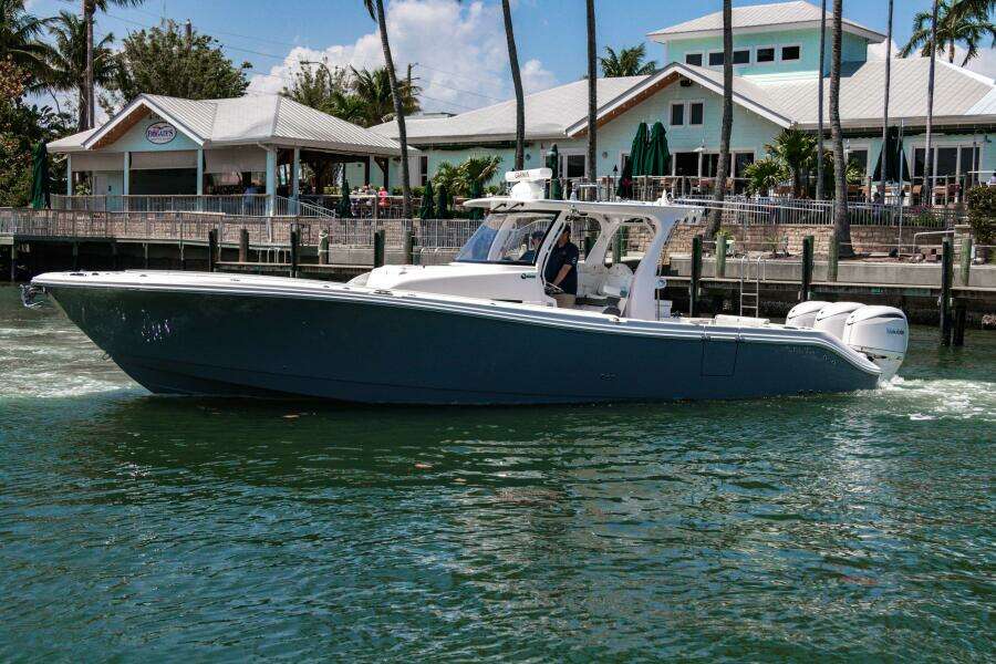 2025 Edgewater 370CC