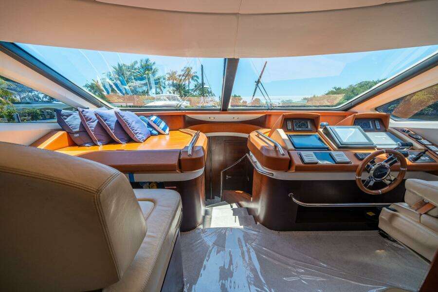 2010 Azimut 75 Fly