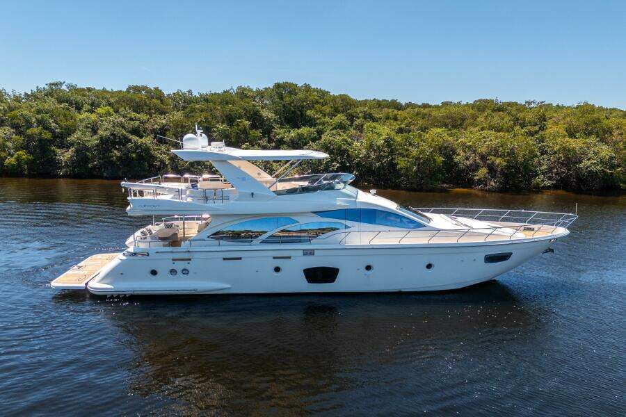 2010 Azimut 75 Fly