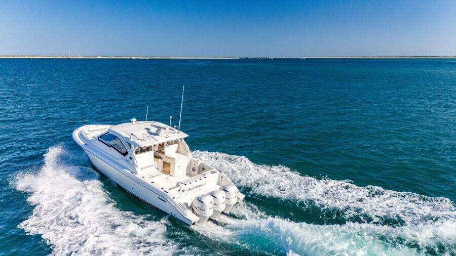 Pursuit 365 MISS MORGAN III - Exterior 