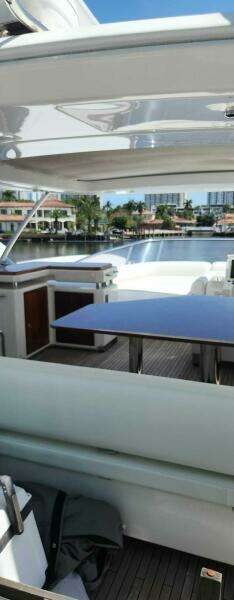 2014 Azimut Flybridge
