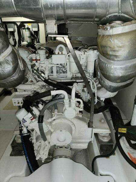 2014 Azimut Flybridge