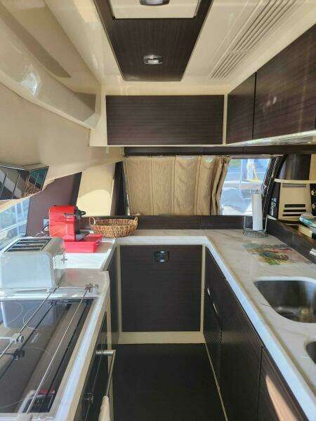 2014 Azimut Flybridge