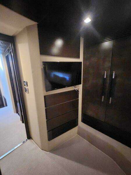 2014 Azimut Flybridge