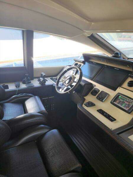 2014 Azimut Flybridge