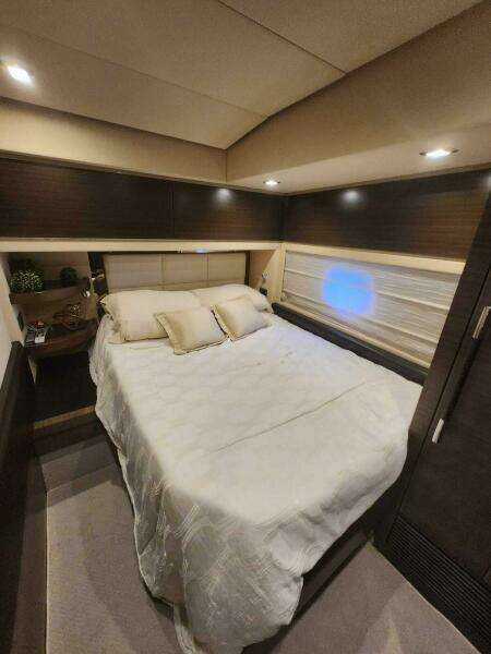 2014 Azimut Flybridge