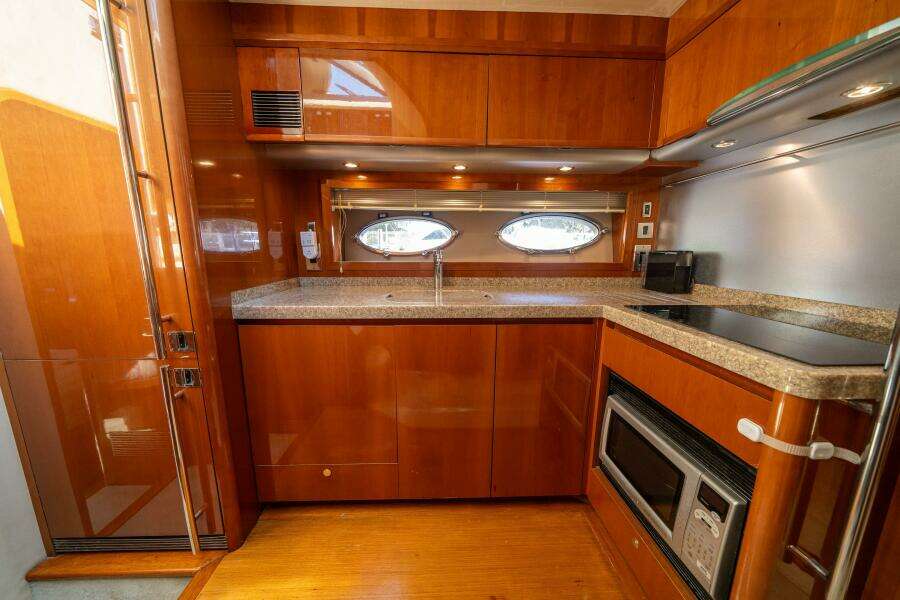2008 Princess 58 Flybridge