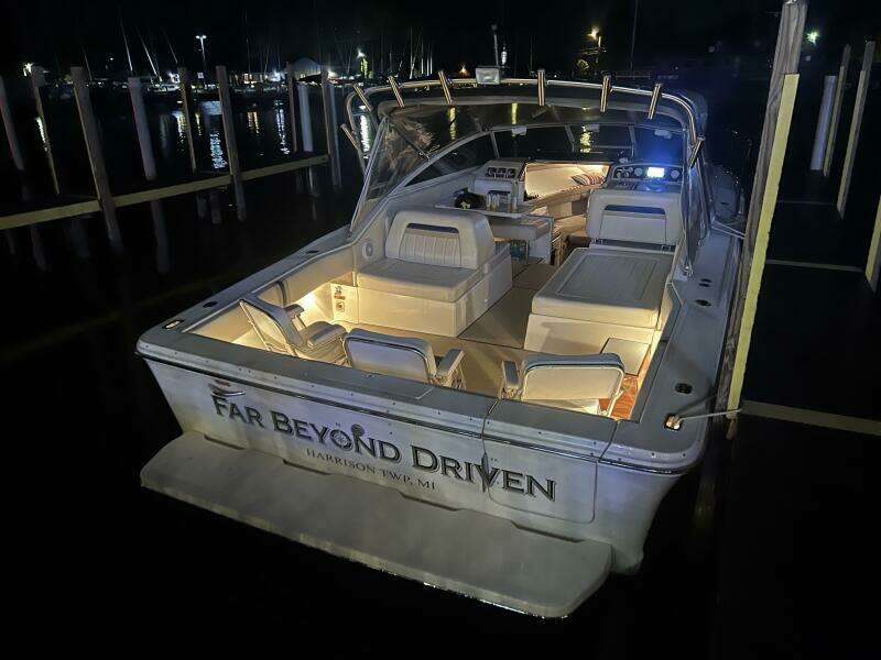 1993 Sea Ray 310 Amberjack