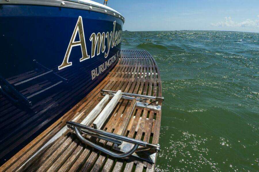 97483335 D08c 41bc 9700 3a03ee1a50f0