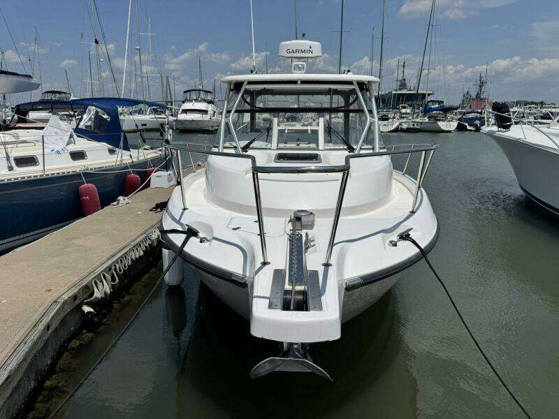 2011 Boston Whaler 305 Conquest