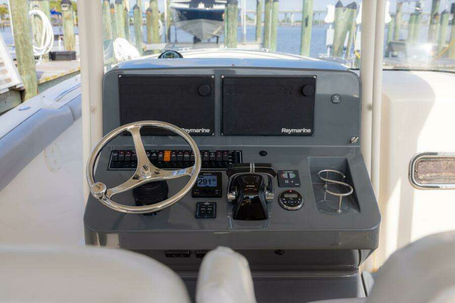 2012 Pursuit ST 310 Sport