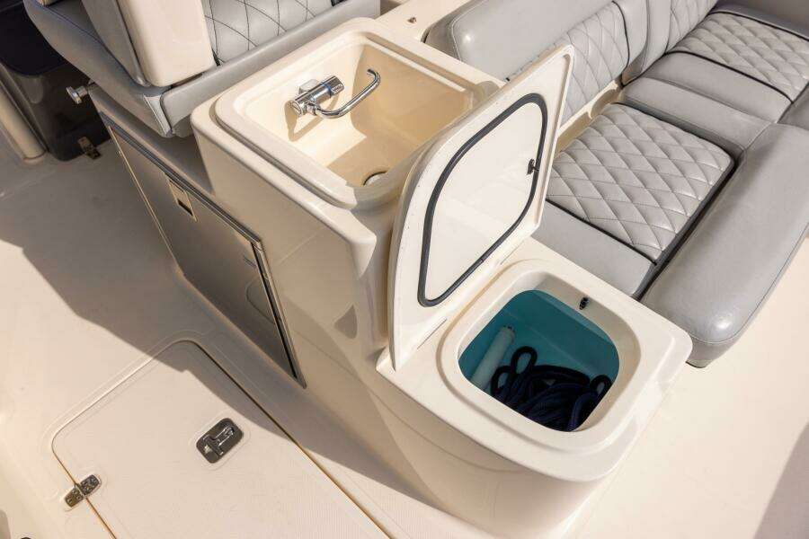 2012 Pursuit ST 310 Sport