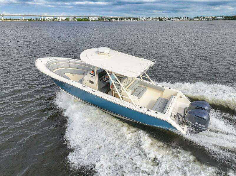 2012 Pursuit ST 310 Sport