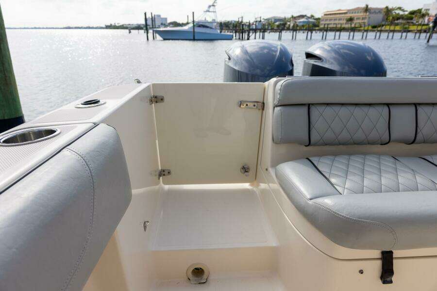 2012 Pursuit ST 310 Sport