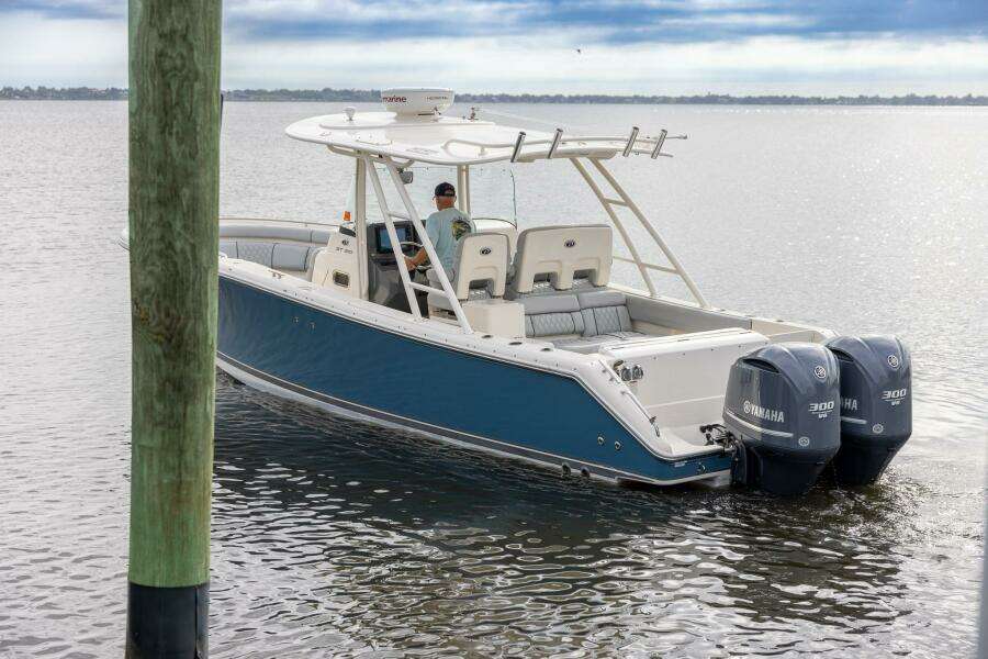 2012 Pursuit ST 310 Sport