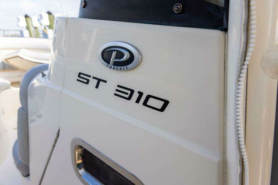 2012 Pursuit ST 310 Sport