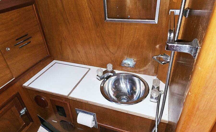 1972 Hinckley Bermuda 40