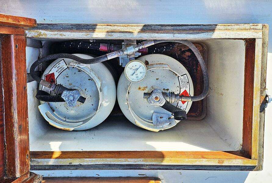 1972 Hinckley Bermuda 40