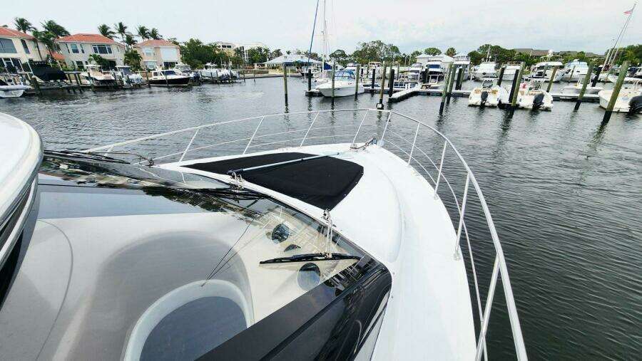 1999 Carver 530 Voyager Pilothouse