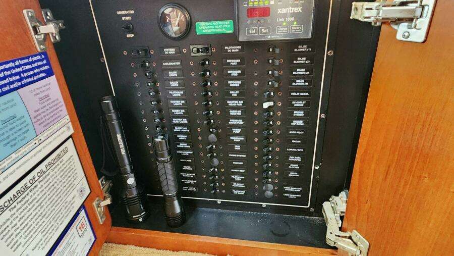 1999 Carver 530 Voyager Pilothouse