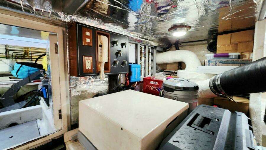 2000 Ocean Alexander 511 Classico