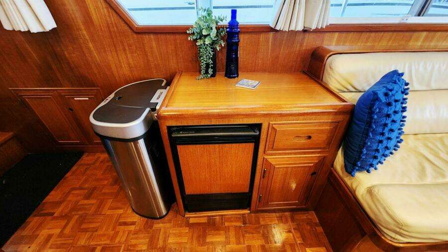 2000 Ocean Alexander 511 Classico