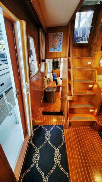 2000 Ocean Alexander 511 Classico