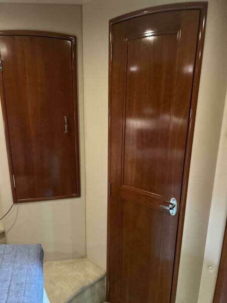 2003 Carver 466 Motor Yacht