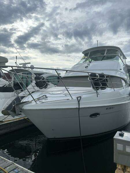 2003 Carver 466 Motor Yacht