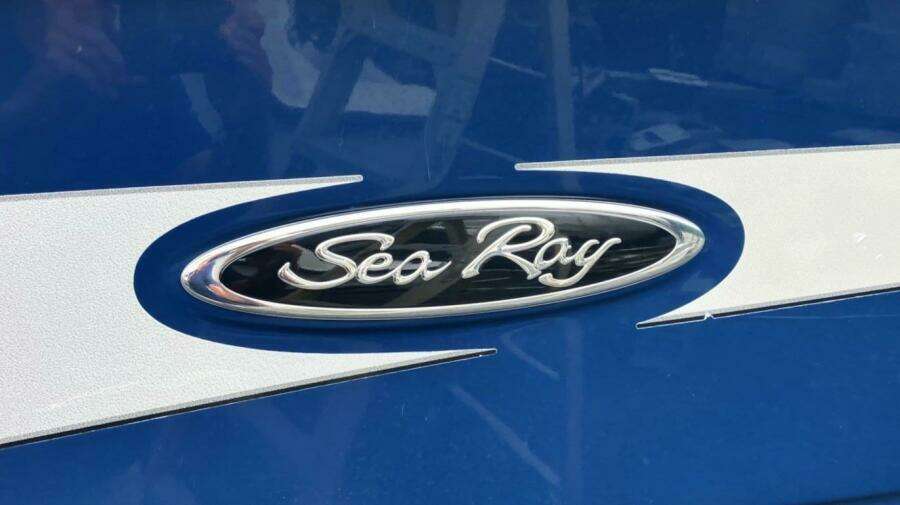 2010 Sea Ray 260 Sundeck