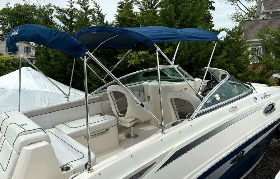 2010 Sea Ray 260 Sundeck