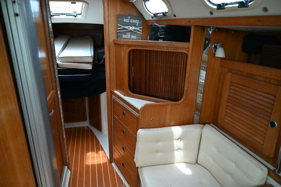 2002 Catalina 36 MKII