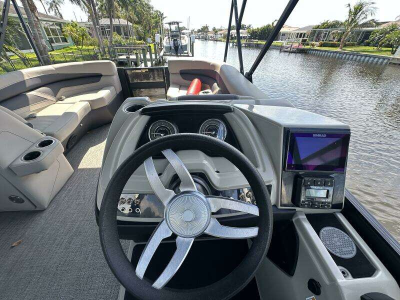 2023 Barletta Cabrio C24UE Coastal Edition