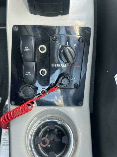 2023 Barletta Cabrio C24UE Coastal Edition