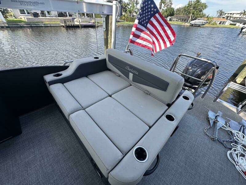 2023 Barletta Cabrio C24UE Coastal Edition