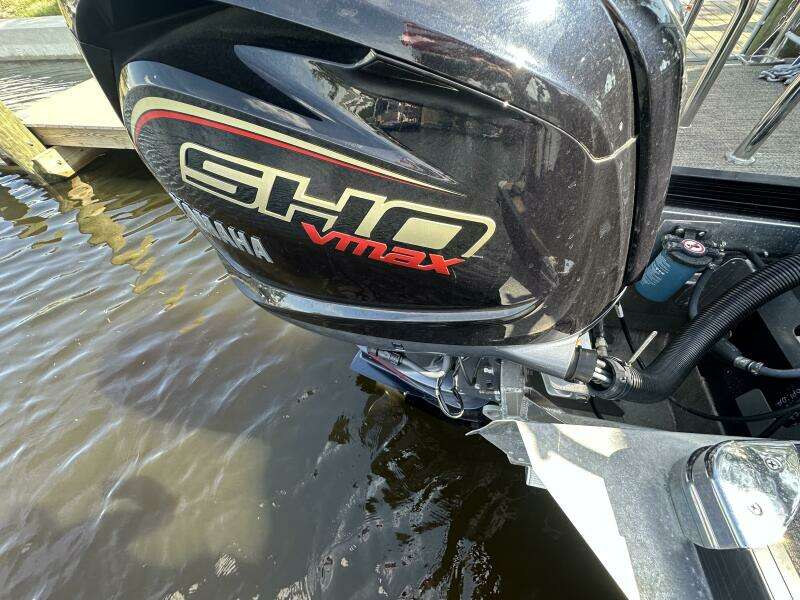 2023 Barletta Cabrio C24UE Coastal Edition