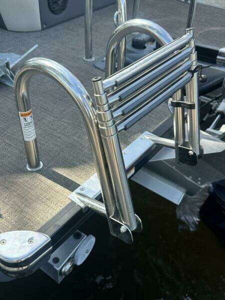 2023 Barletta Cabrio C24UE Coastal Edition