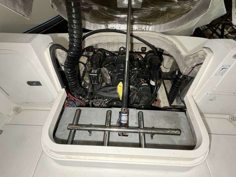 2001 Wellcraft 270 Coastal