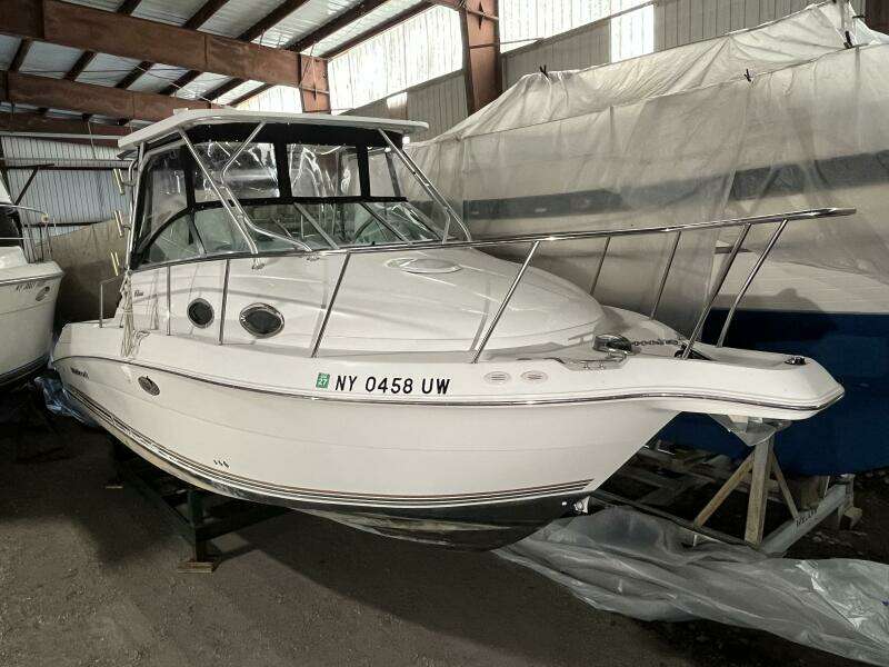 2001 Wellcraft 270 Coastal