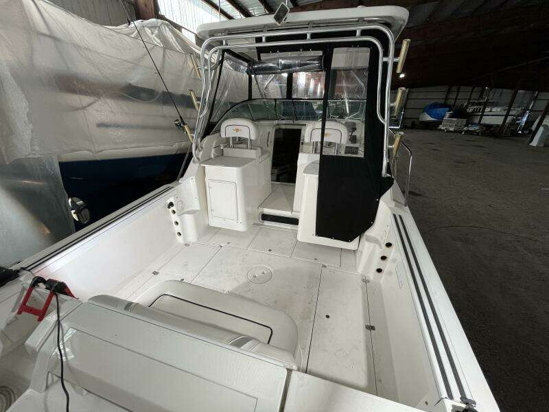 2001 Wellcraft 270 Coastal