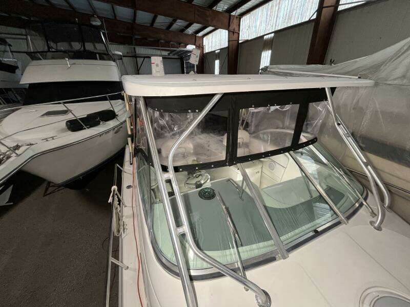2001 Wellcraft 270 Coastal